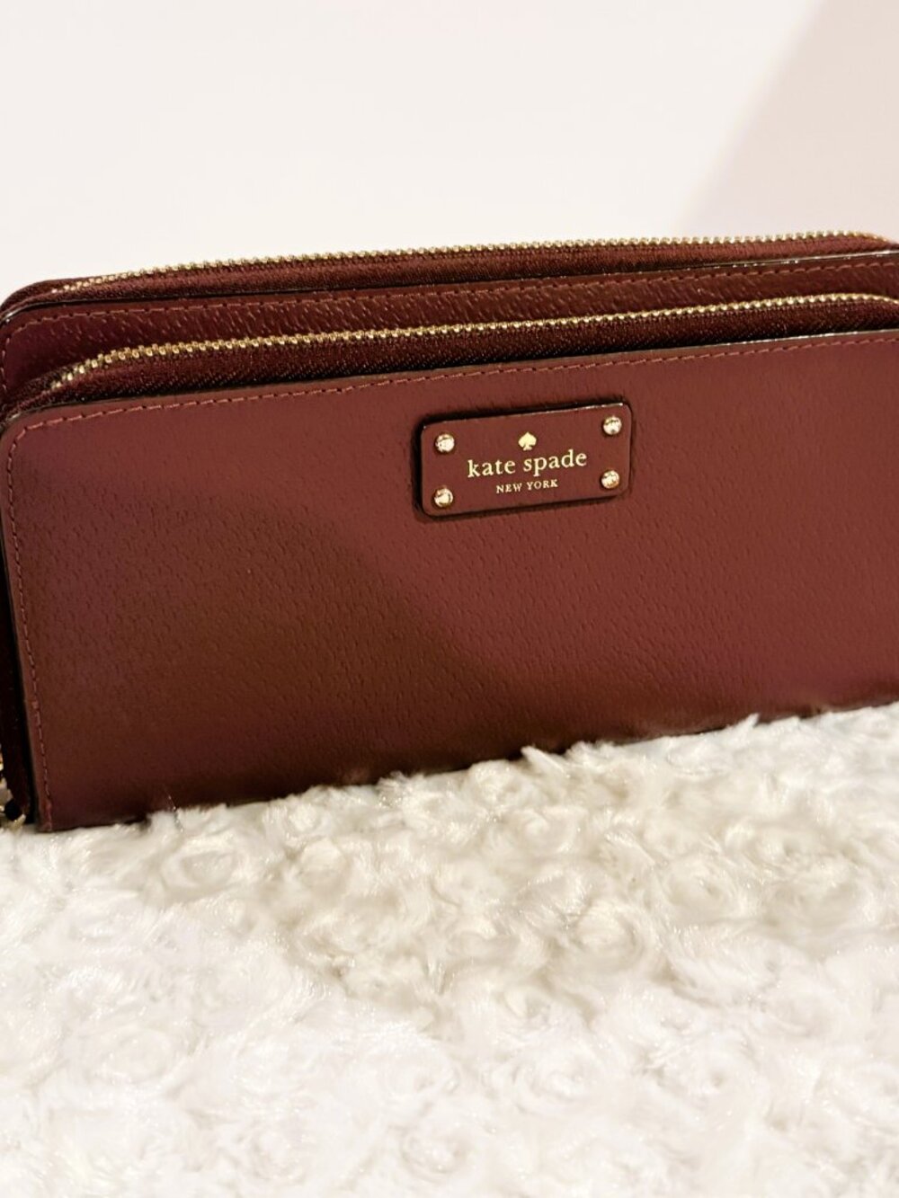 Kate Spade New York Double Zip Wristlet Wallet Burgandy Pebble Leather